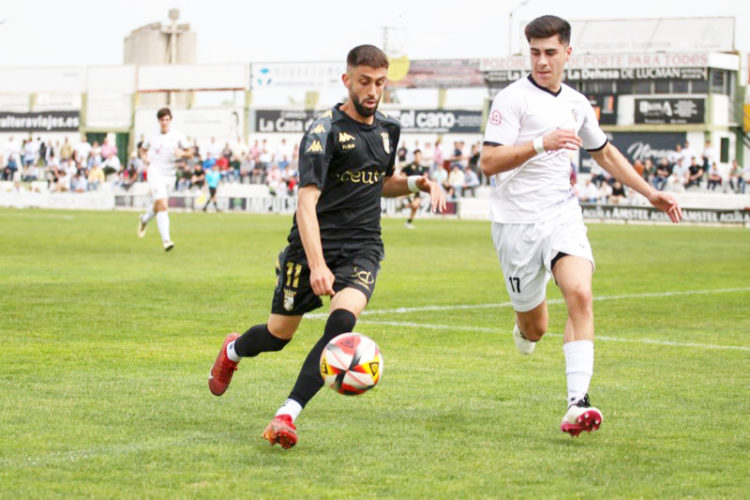 valioso-empate-ad-ceuta-b-pozoblanco-002