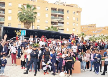 marea-ceuti-invade-rosaleda-gran-partido-malaga-futbol-3