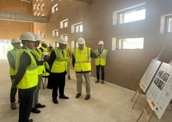 ministro-politica-territorial-angel-victor-torres-visita-obras-estacion-maritima-puerto