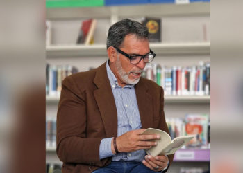 victor-arbol-escritor-encontre-palabras-forma-huir-realidad-1