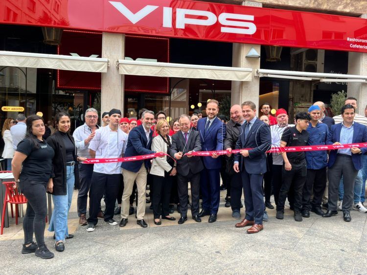 apertura-inauguracion-restaurante-vips-14