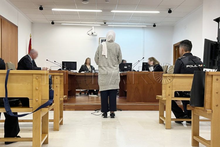 juicio-mujer-uso-hijas-pasar-hachis