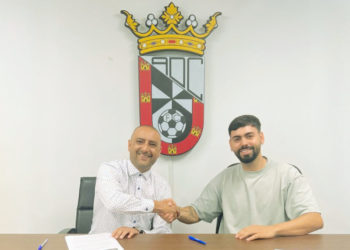 ad-ceuta-firma-acuerdo-colaboracion-ironfisio-clinica-fisoterapia-2