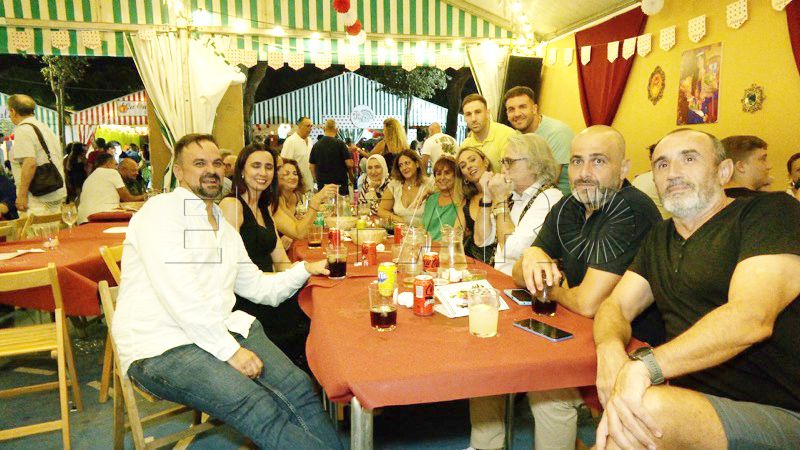 FPAV-segundo-dia-feria-2024-recorriendo-casetas-real-002-portada