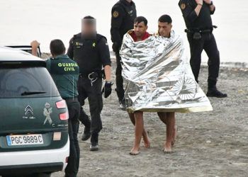 entrada-inmigrantes-guardia-civil-almadraba-tarajal-2
