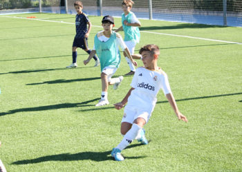 izan-gonzalez-participa-campus-experience-real-madrid-2