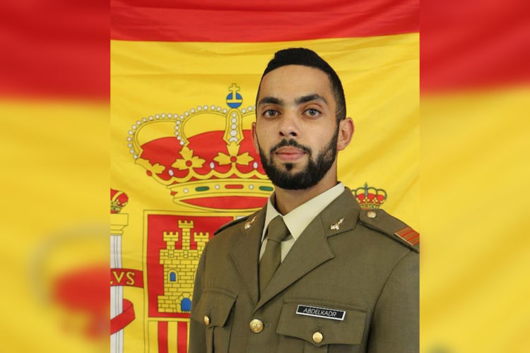 sargento-abdelkadr-ceuti-destinado-canarias-ayuda-accidente-moto-1