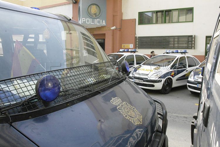 historias-enfrentadas-pase-inmigrante