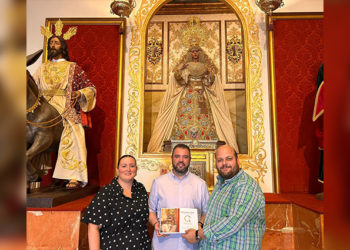 manuel-jesus-gonzalez-almudena-martinez-componen-nueva-marcha-pollinica