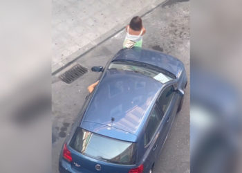 puede-peaton-guardar-plaza-aparcamiento-via-publica