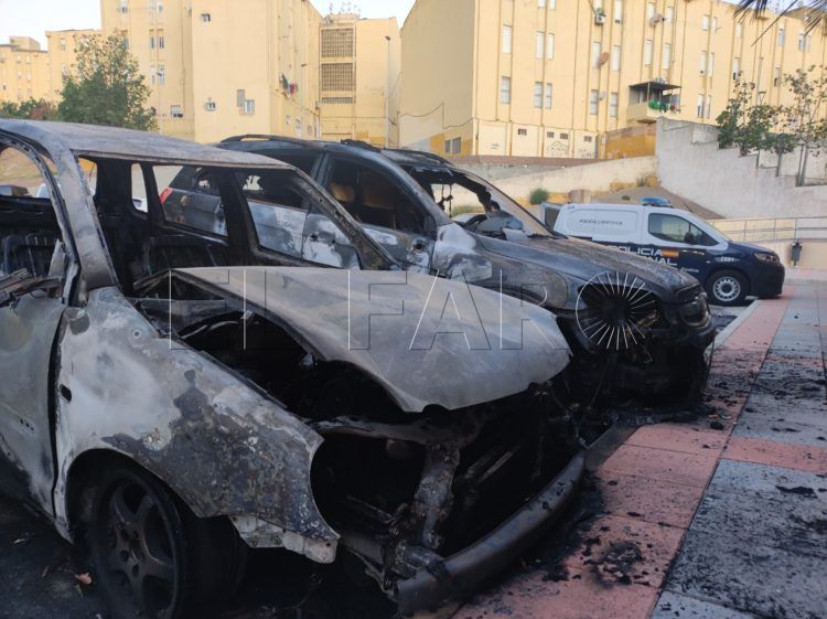 incendio-coches-club-petanca-barriada-rosales-2