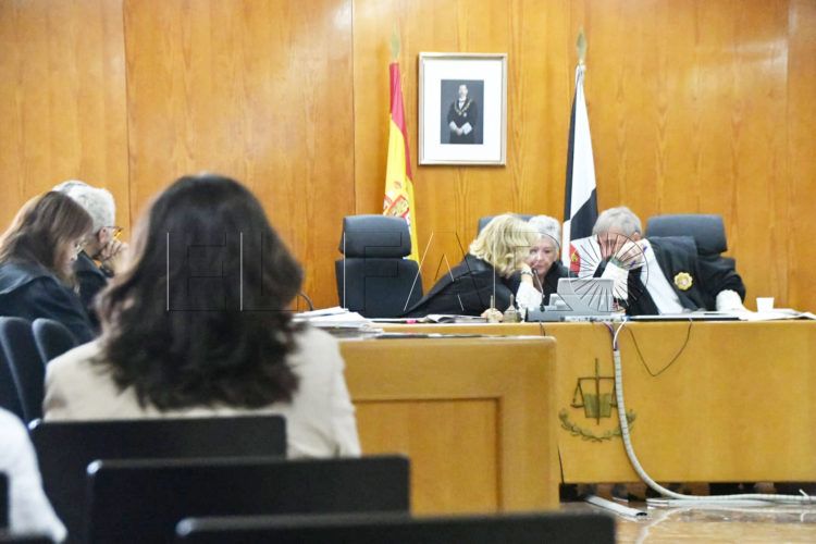juicio-audicencia-exempleada-notaria-3