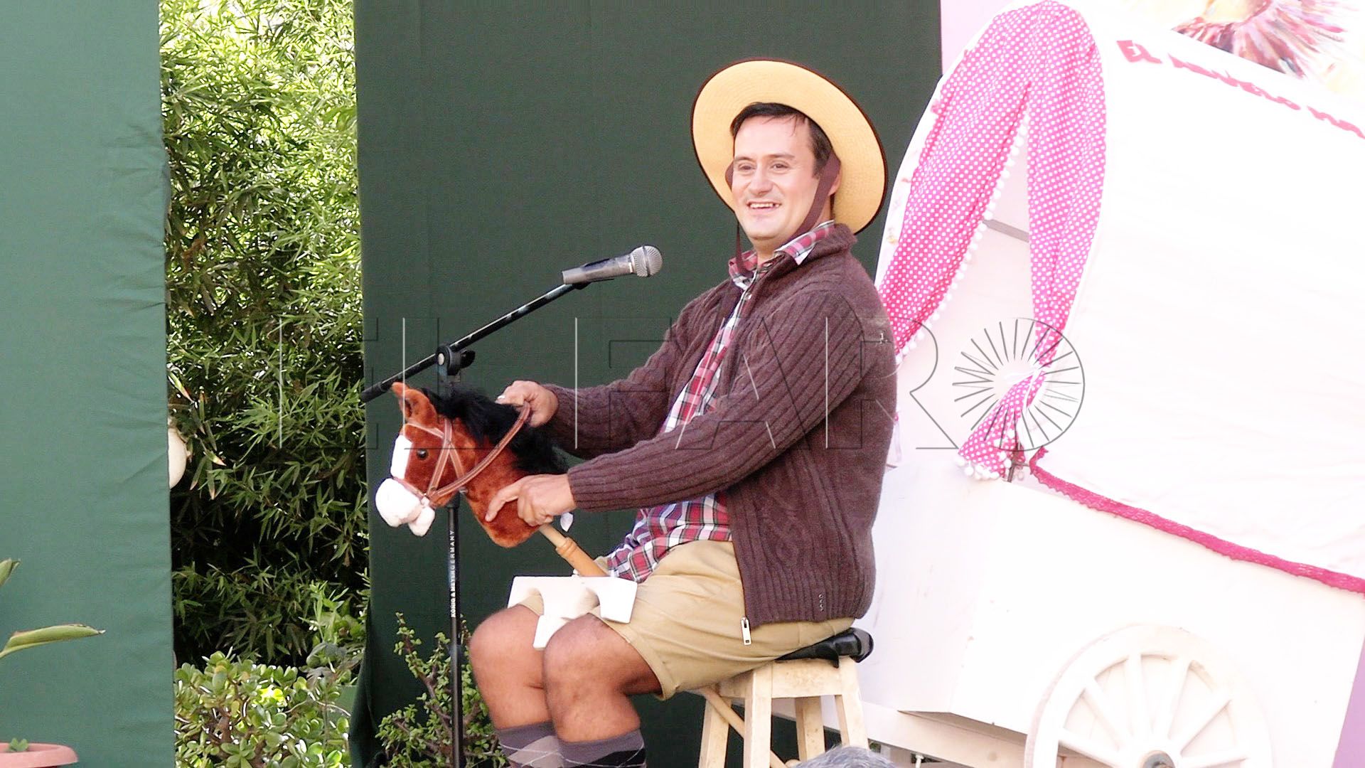 musica-mucho-arte-escala-hi-fi-hermandad-rocio