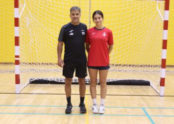 noor-amar-jugadora-balonmano-estudiantes-entrena-seleccion-espanola