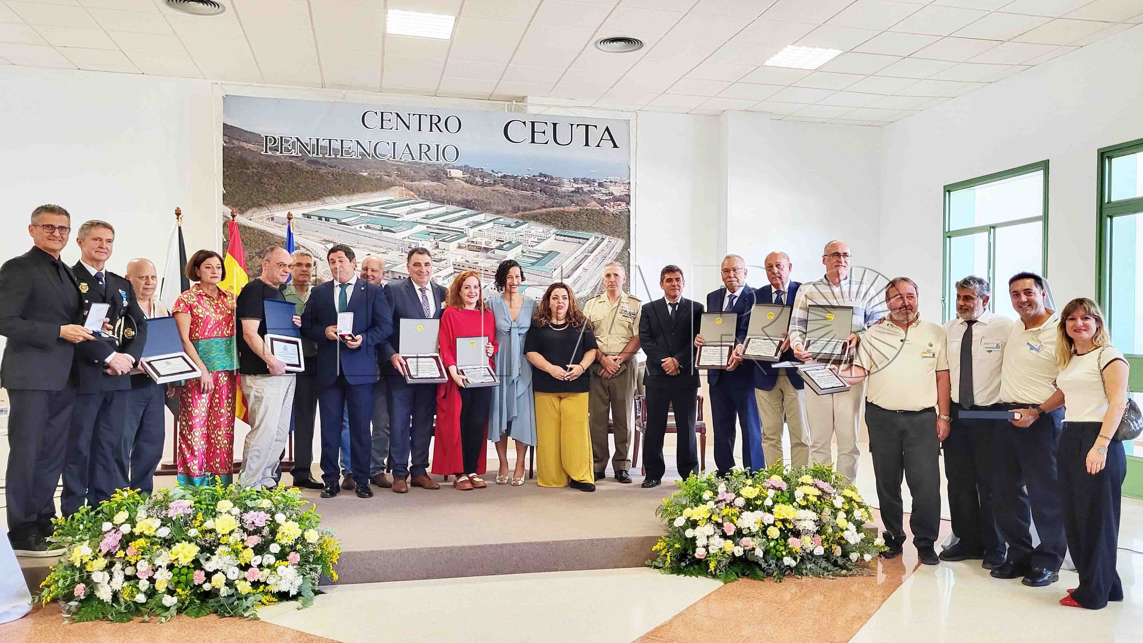 reconocimientos-condecoraciones-dia-merced-2024-prision-1