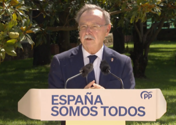 vivas-cumbre-presidentes-autonomicos-pp