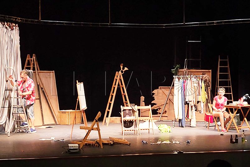 you-say-tomato-obra-invita-reflexion