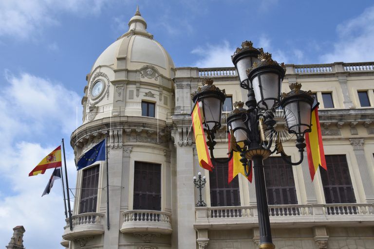 oposicion ayuntamiento fachada