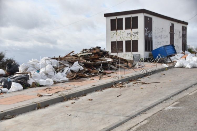 basureros-desperdicios-acumulación-ceuta-007