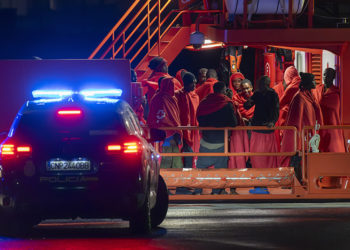 constitucional-suspende-apartados-protocolo-canario-menores