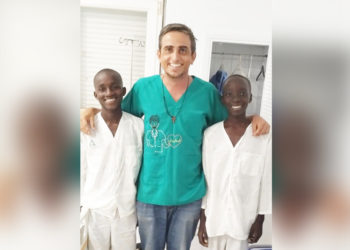 exito-cirugias-cardiacas-ninos-guinea-bisau-cadiz-doctor-lanzas