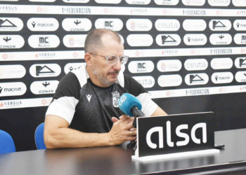 jose-juan-romero-entrenador-ad-ceuta