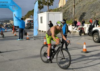 xxx-triatlon-ceuta-participantes