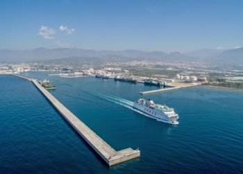 armas-trasmediterranea-barco-2