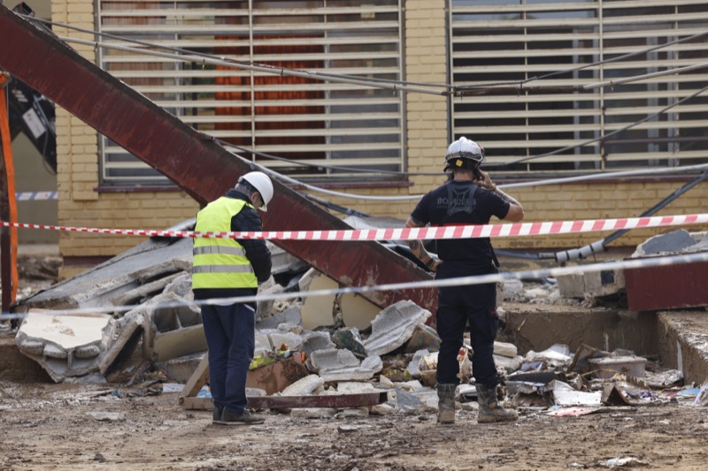 condolencias-muerte-trabajador-tragsa-colegio-afectado-dana-massanassa-002