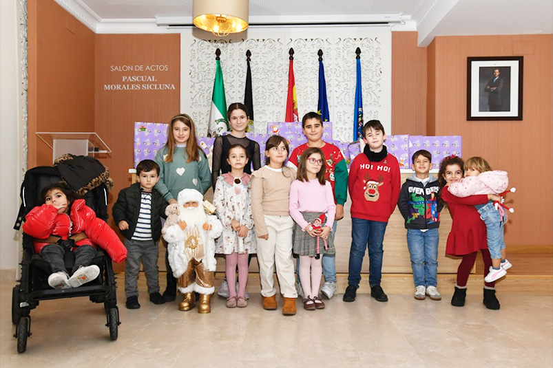 hermanas-bennis-aouad-premio-colegio-medicos-postales-navidenas