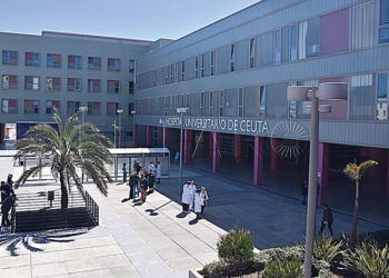 incentivos-ceuta-retener-sanitarios-siguen-espera