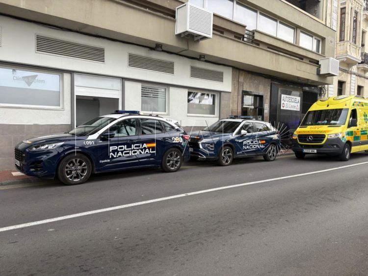 policia-nacional-ambulancia-marina-herido-bala-2