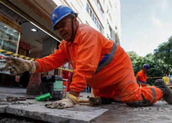 cobra-sueldo-pension-incentivos-jubilacion-activa