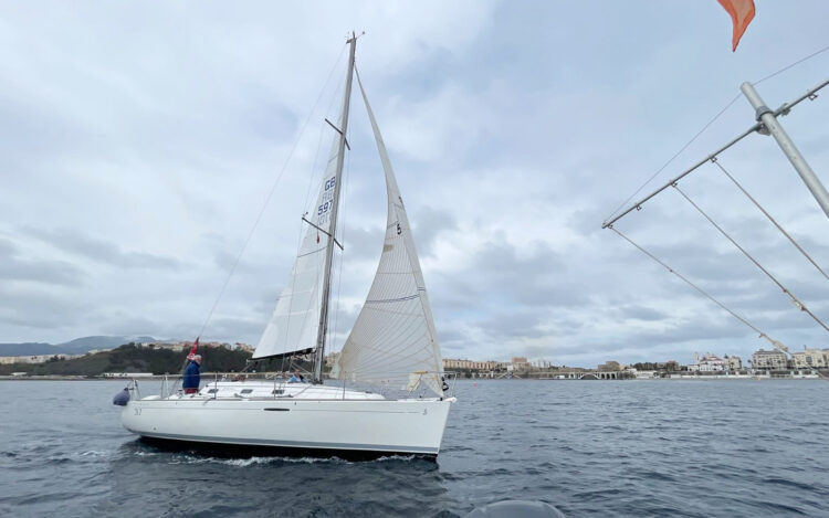 ceuta-emociona-primero-cruzar-linea-meta-clase-orc-1