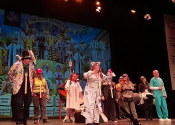 chirigota-abre-ojos-carnaval-cadiz-coac