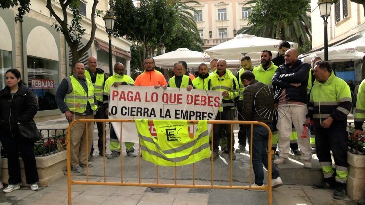 continuan-paros-trabajadores-estructuras-estrecho-13