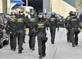 guardia-civil-unidad-reconocimiento-subsuelo-registros-asuntos-internos-naves-tarajal-17