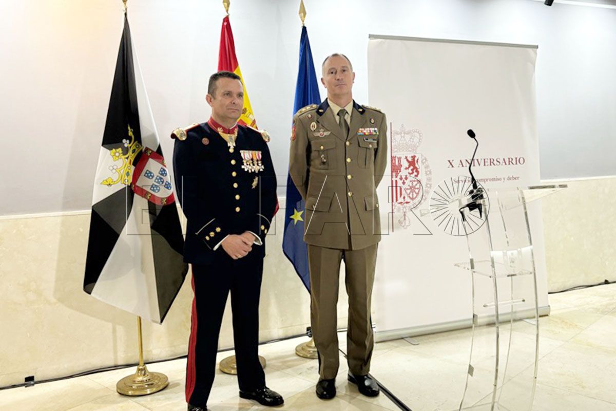 miembros-guardia-real-comparecen-revellin-concierto-014-portada