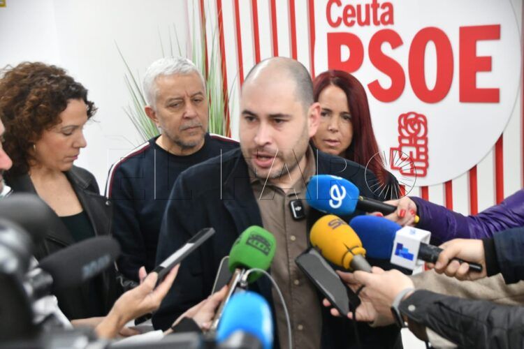 miguel-angel-perez-triano-presenta-precandidatura-psoe-20