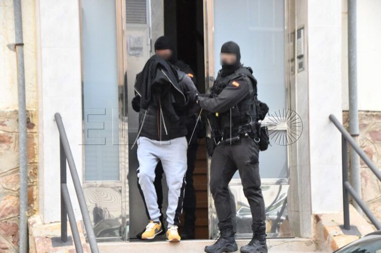 narcos-guardia-civil-amigo-colador-hachis-puerto-ceuta-012