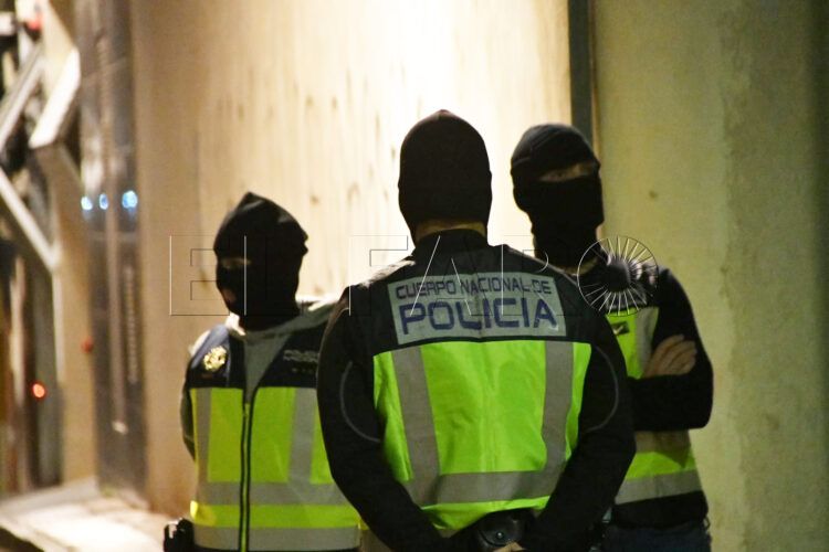 operacion-antidroga-guardia-civil-policia-nacional-detenidos-hadu-zurron-15
