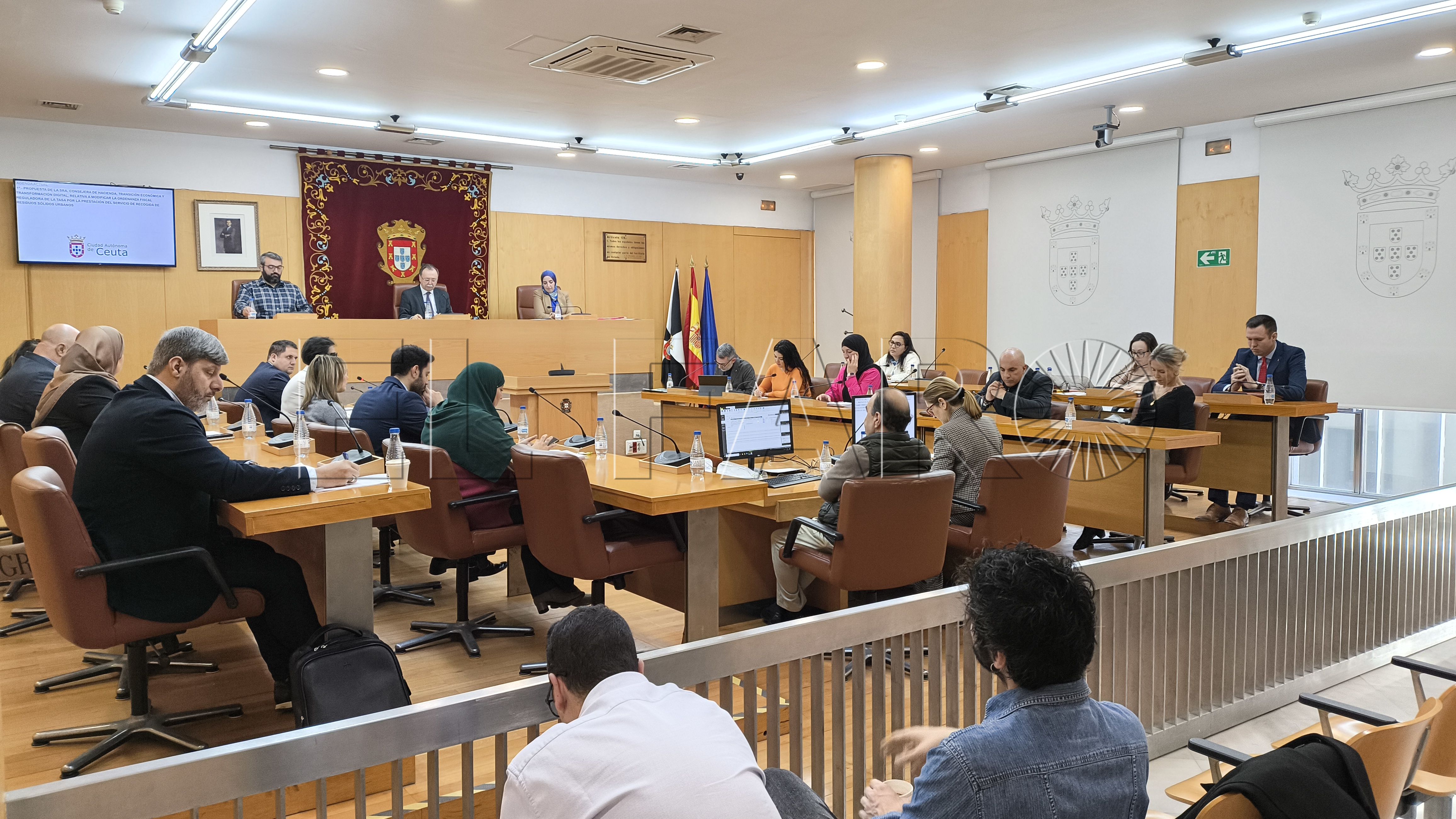 teresa-lopez-vox-vuelve-pleno-patxi-ruiz-1