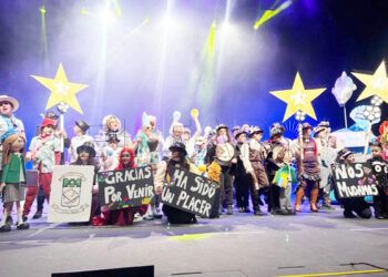 concurso-disfraces-carnaval-revellin-contra-lluvia-081