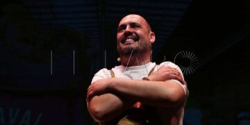juanmi-armuna-artesano-enamorado-carnaval-ceuta-pregon-2025-5