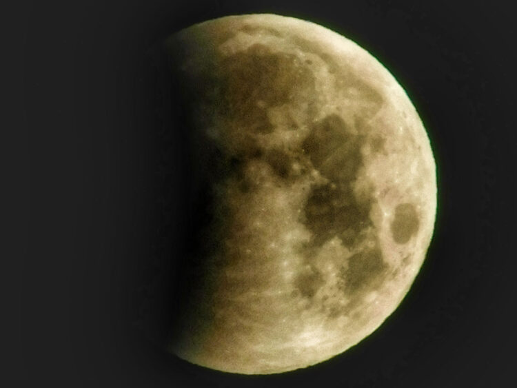 luna-sangre-madrugada-005