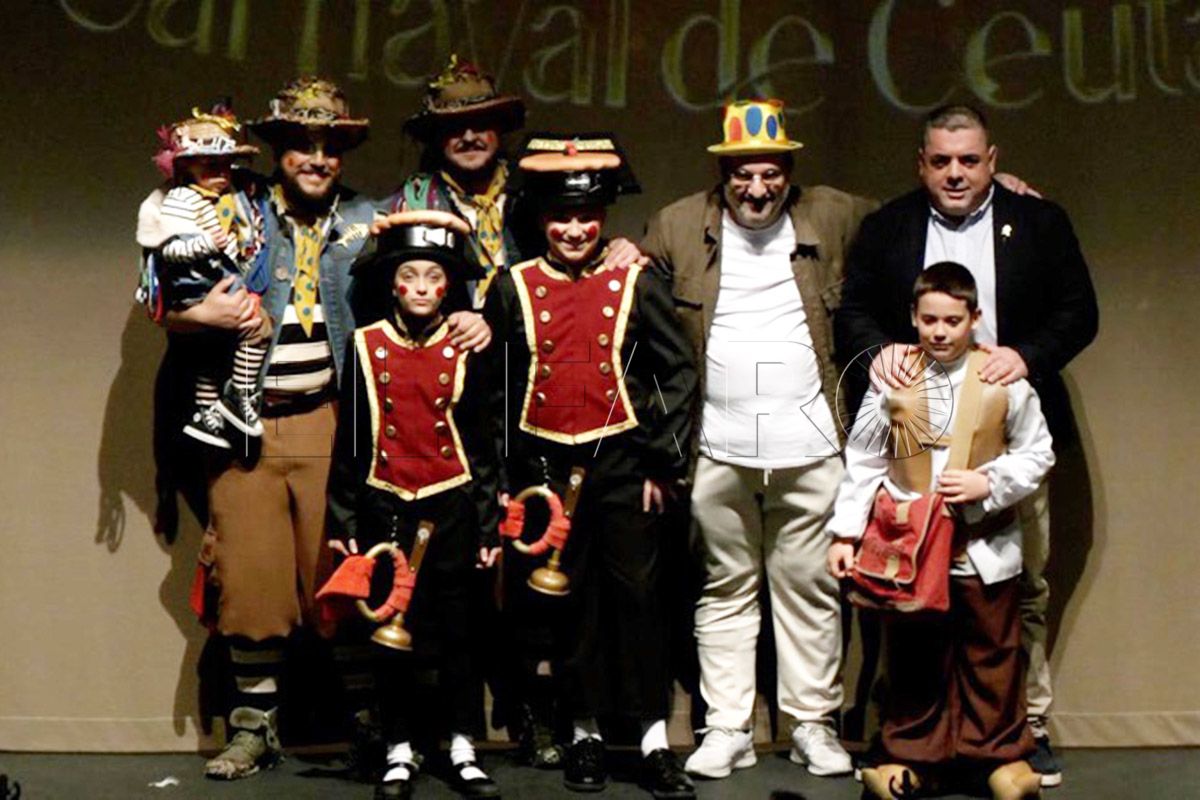 otros-cuatro-ceuties-lucen-orgullo-caballa-oro-carnaval-2025-005