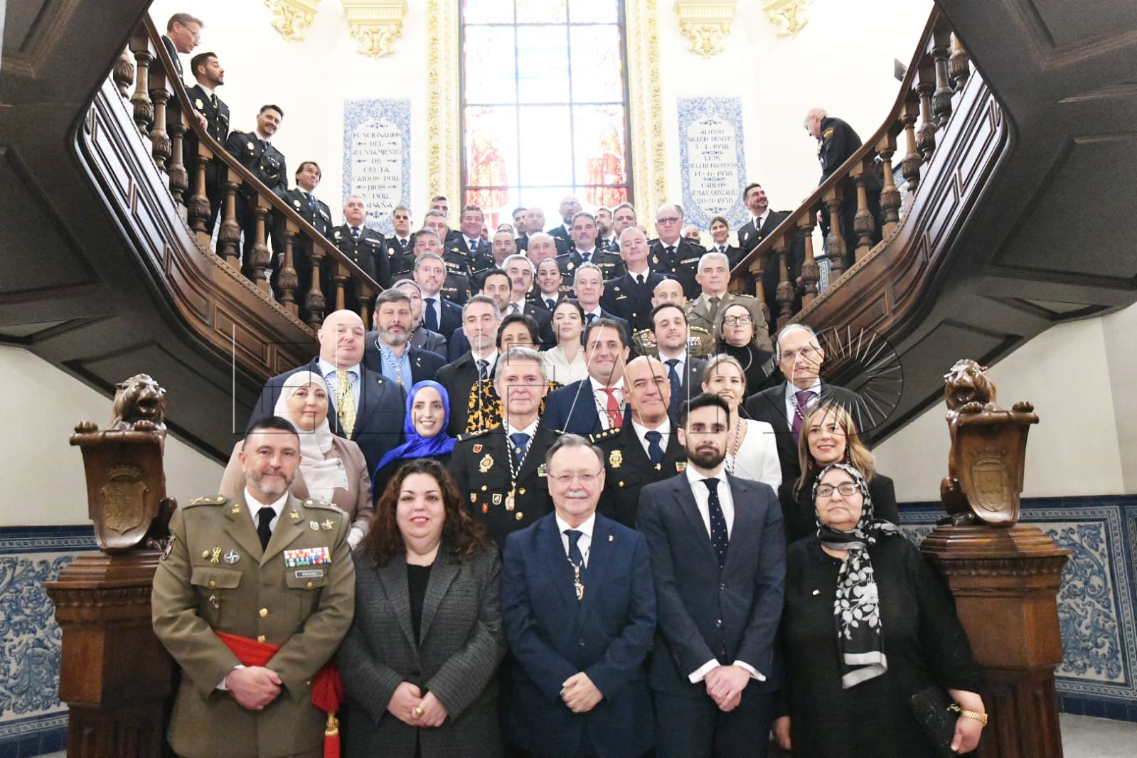 policia-nacional-medalla-oro-ciudad-8