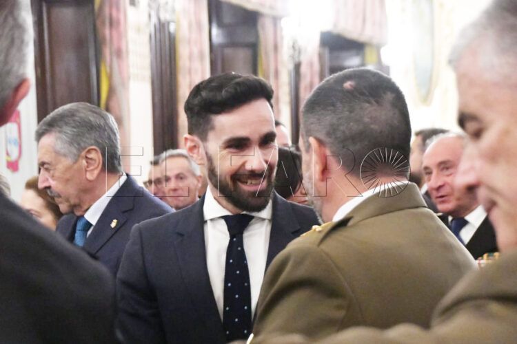 policia-nacional-medalla-oro-ciudad-9