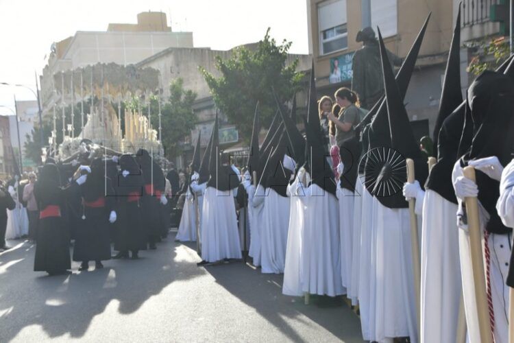 encrucijada-hadu-reencuentra-fe-jueves-santo-cargado-emocion-semana-santa-2025-079