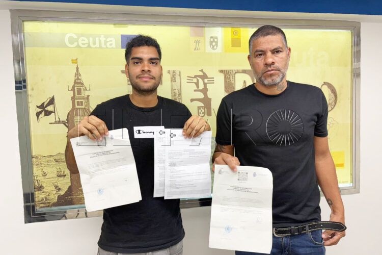 inmigrantes-peruanos-denuncian-ser-privados-asilo-1